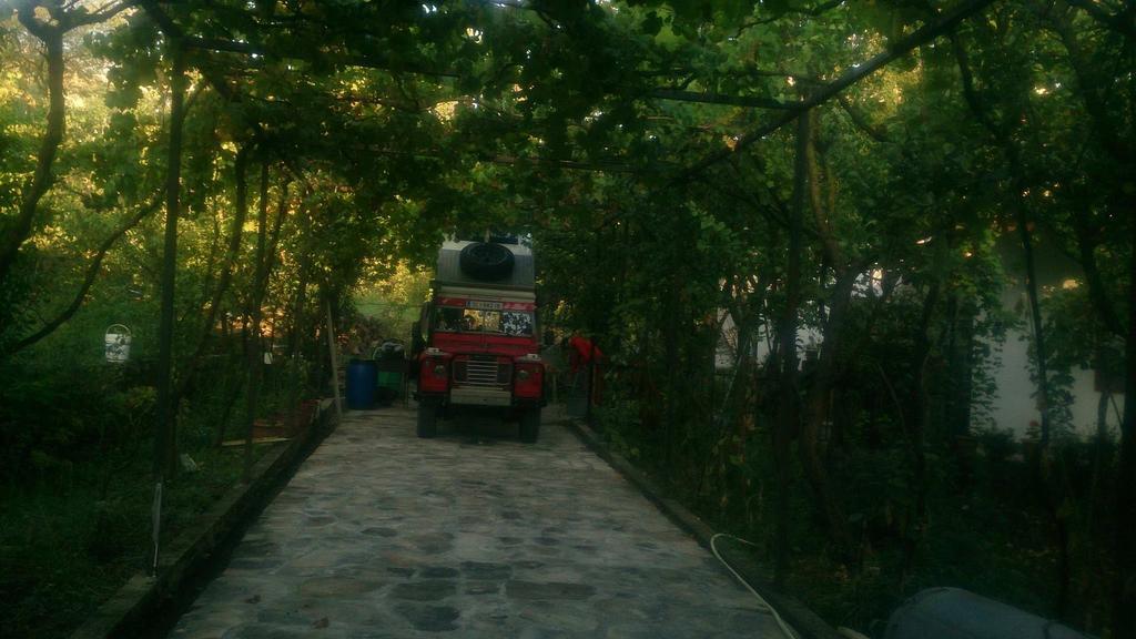 Camping Late Gjirokaster Luaran gambar