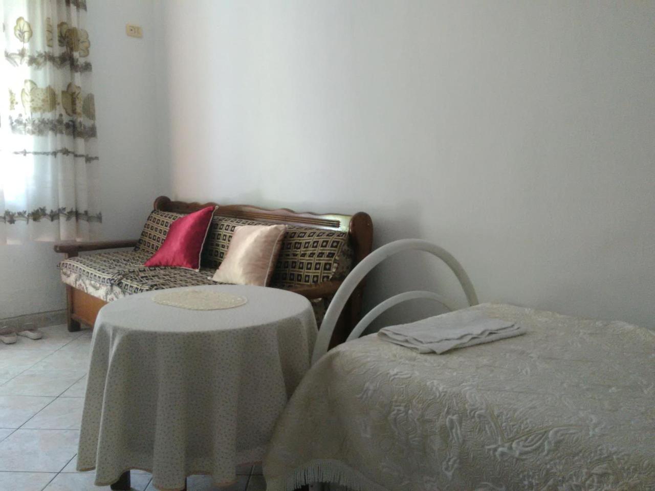 Camping Late Gjirokaster Luaran gambar
