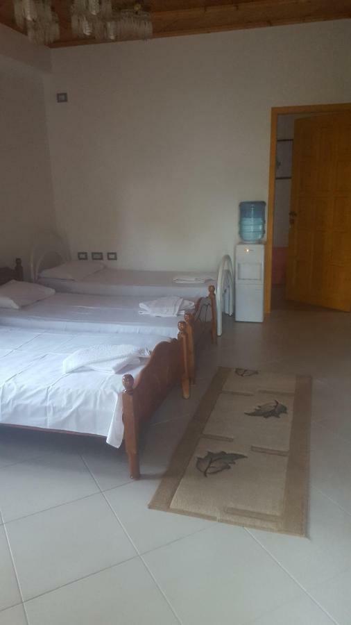 Camping Late Gjirokaster Luaran gambar